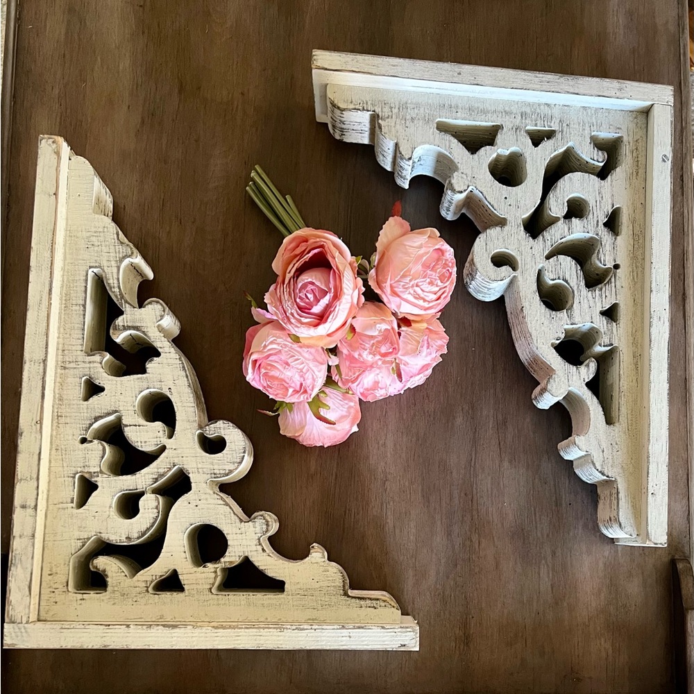 Set of Two Decorative Corbels